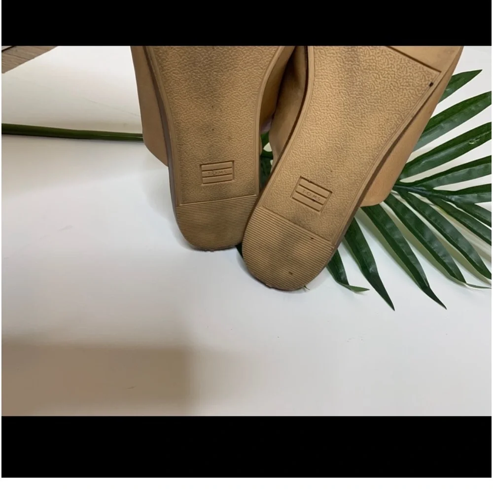 Tom’s Jetta slip on mules. - Picture 5 of 5
